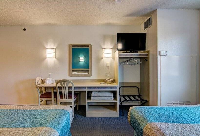 غرفه قياسيه سريرين مزدوجين, Econo Lodge