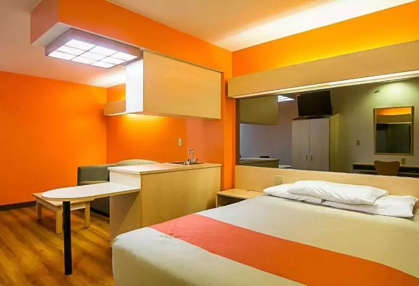 スタンダードルーム, Motel 6sycamore, Il