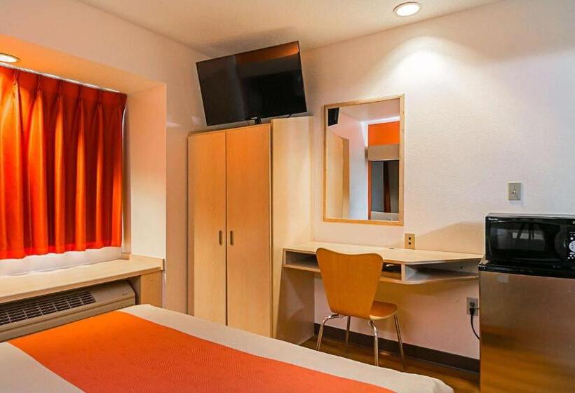 スタンダードルーム, Motel 6sycamore, Il