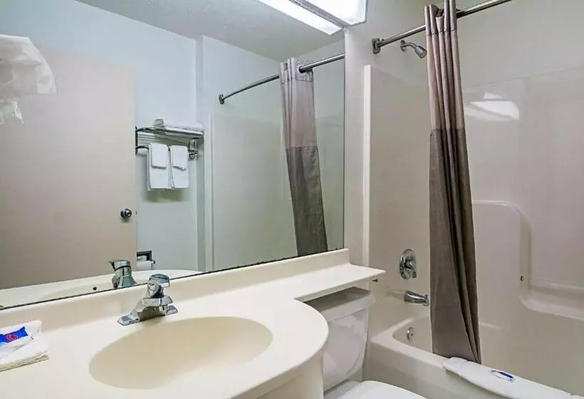 身障者適用スタンダードルーム, Motel 6sycamore, Il