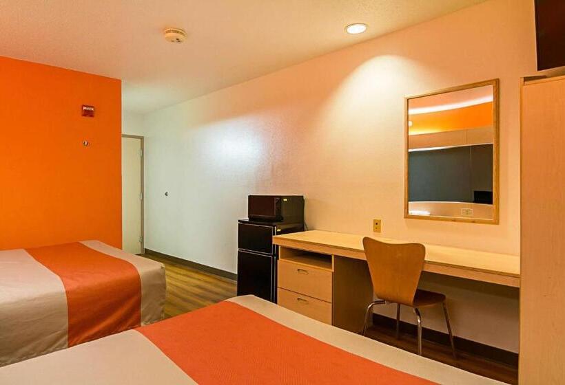 スタンダードルーム, Motel 6sycamore, Il