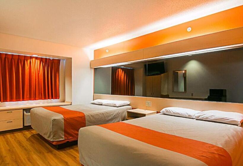 スタンダードルーム, Motel 6sycamore, Il