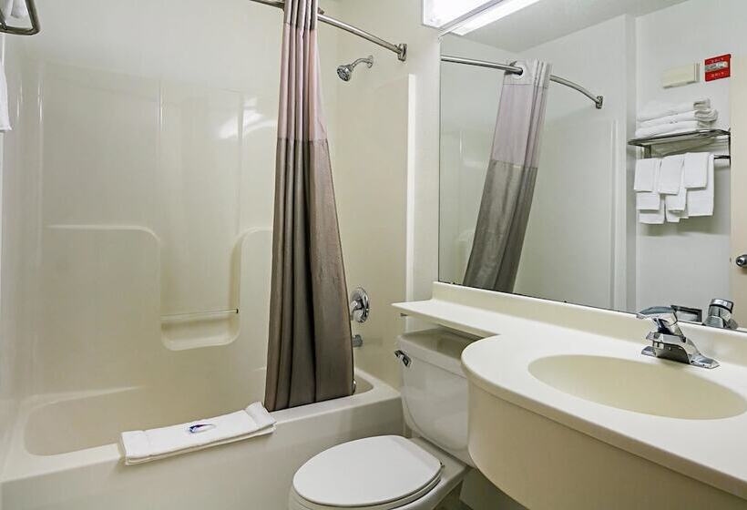 デラックススイート, Motel 6sycamore, Il