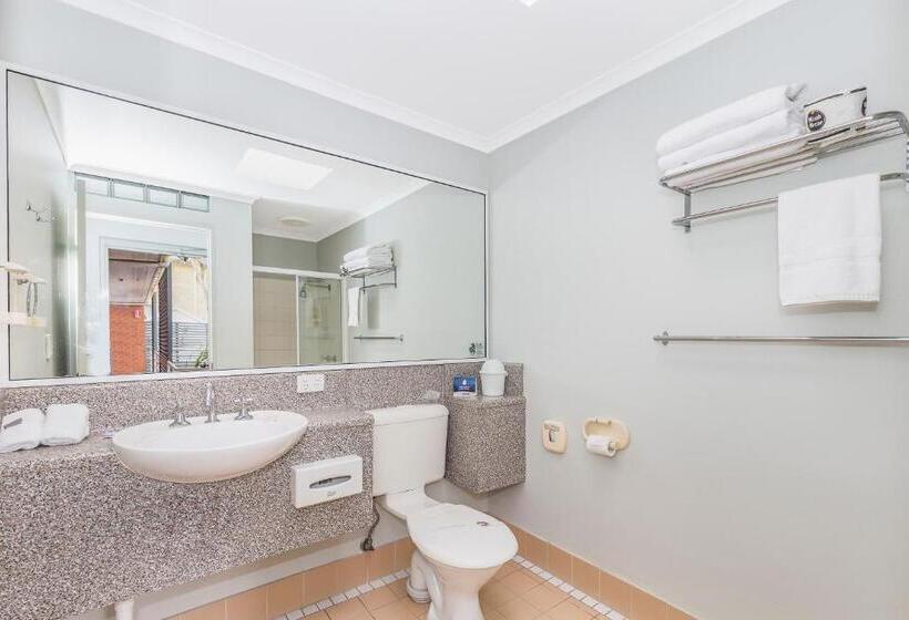 سوییت, Spring Hill Terraces