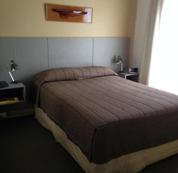 Президентский Люкс, Francis Phillip Motor Inn And The Lodge