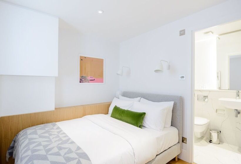 クラシックスタジオ, Native Fulham