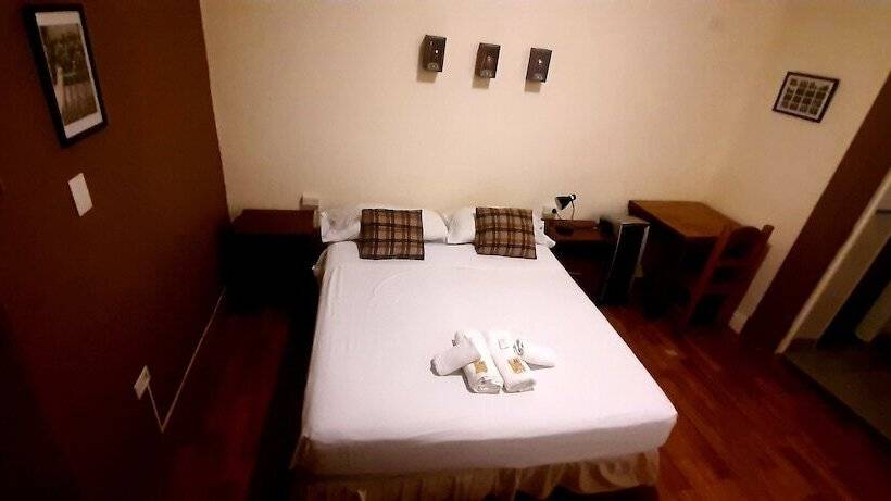 اتاق استاندارد سه نفره, Sabatico Travelers Hostel & Guesthouse