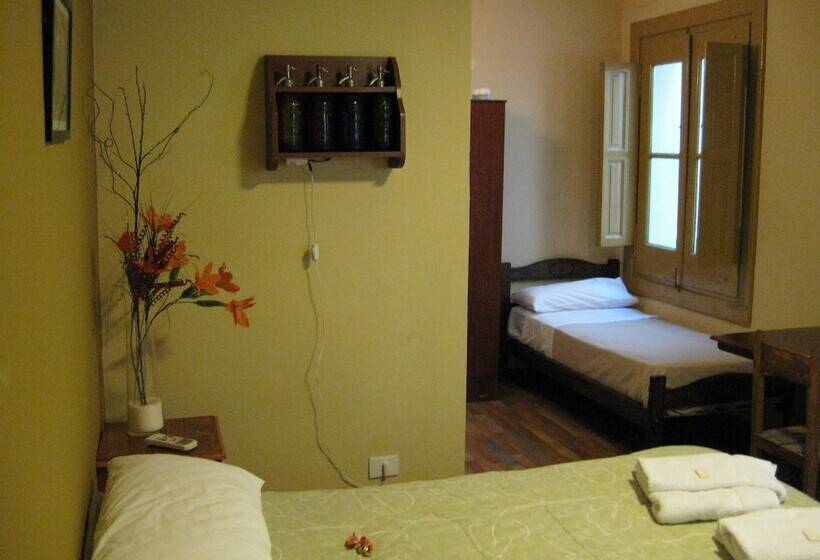 اتاق استاندارد سه نفره, Sabatico Travelers Hostel & Guesthouse