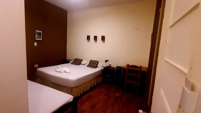 اتاق استاندارد سه نفره, Sabatico Travelers Hostel & Guesthouse