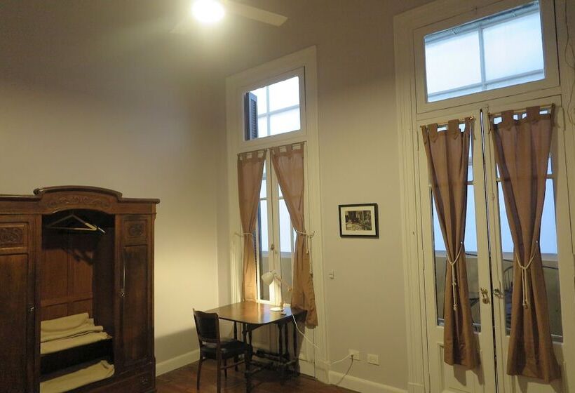 اتاق استاندارد سه نفره, Sabatico Travelers Hostel & Guesthouse