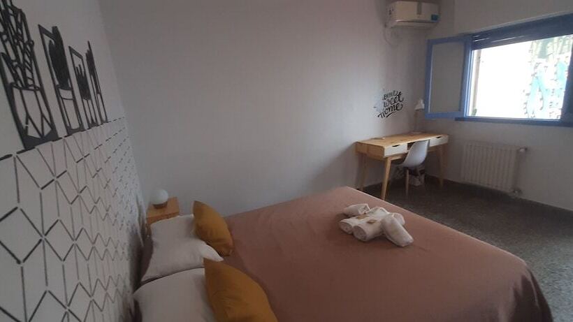 اتاق استاندارد, Sabatico Travelers Hostel & Guesthouse