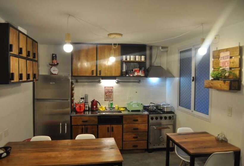 اتاق استاندارد سه نفره, Sabatico Travelers Hostel & Guesthouse