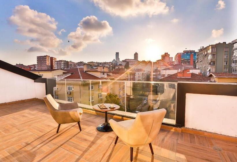 Executive Room, Business Life