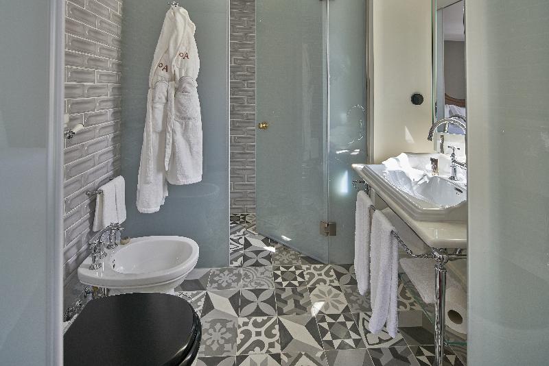 בקתה סטנדרטית, Casa De Lobos