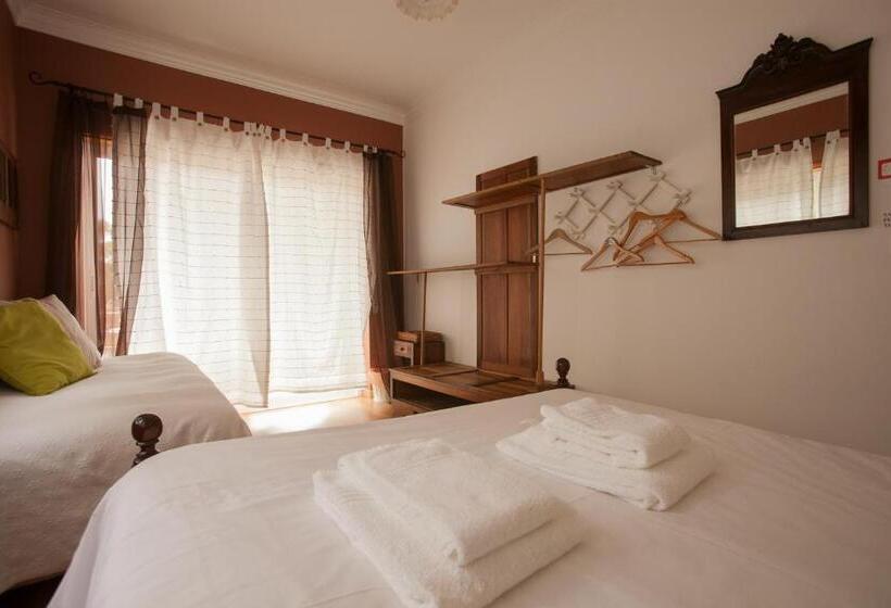 Номер Стандарт Совместная Ванная, Ericeira Chill Hill Hostel & Private Rooms