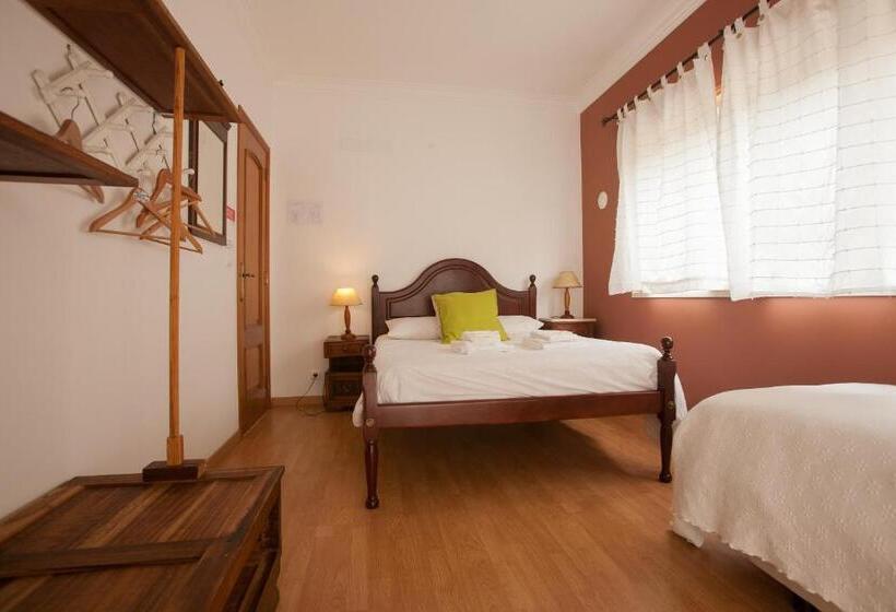 اتاق استاندارد با سرویس بهداشتی مشترک, Ericeira Chill Hill Hostel & Private Rooms