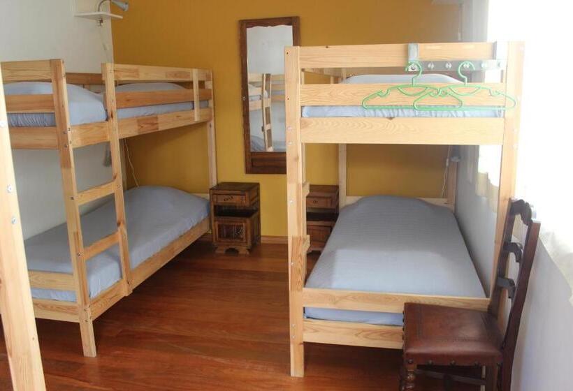 Кровать в Общей Комнате, Ericeira Chill Hill Hostel & Private Rooms