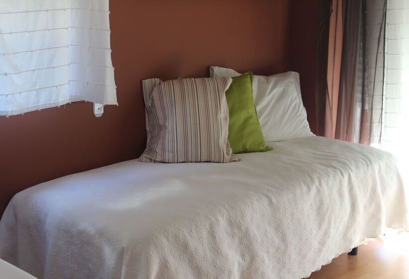 اتاق استاندارد با سرویس بهداشتی مشترک, Ericeira Chill Hill Hostel & Private Rooms