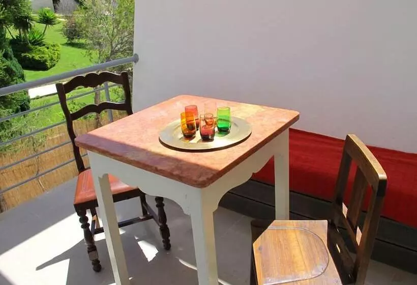 Vuode Makuusalissa, Ericeira Chill Hill Hostel & Private Rooms