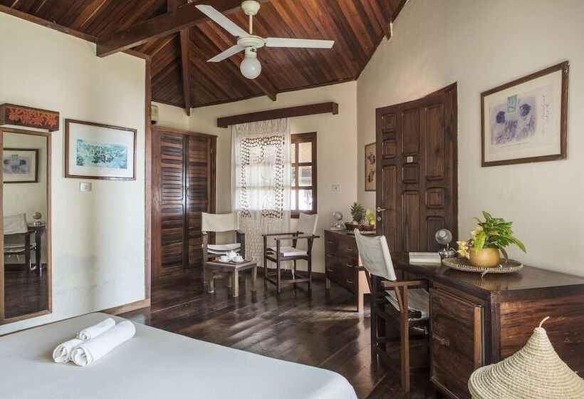 بانگلوی استاندارد, Corail Noir