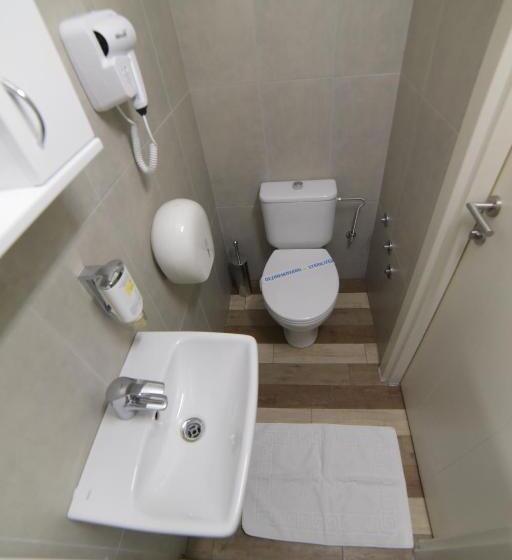 اتاق استاندارد سه نفره, Garni House 46 Plus