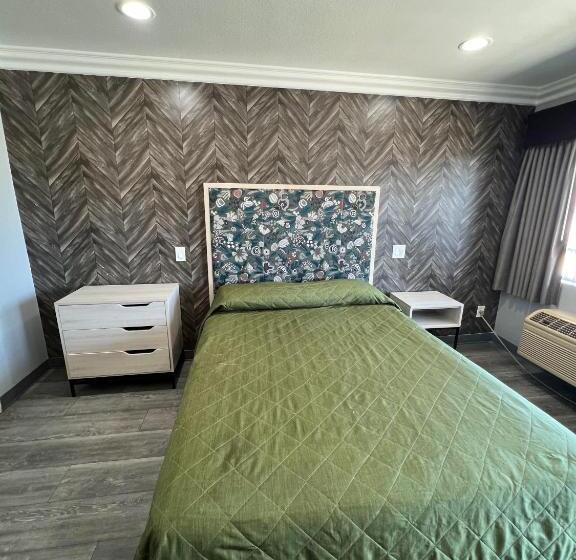 标准间, Harbor Inn