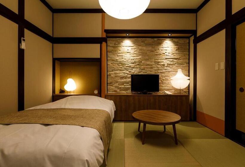 اتاق استاندارد یک نفره, Hatori