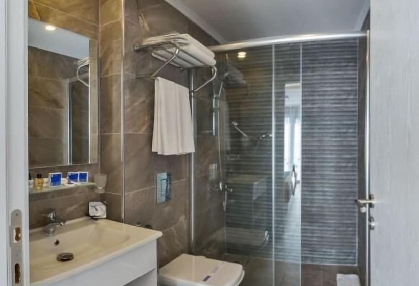 Номер Deluxe, Inntel Hotel Istanbul