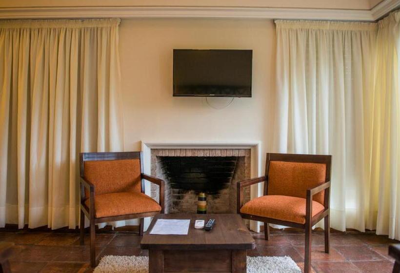 Номер Deluxe Кровать Кинг, Petit Chateau Hotel Boutique