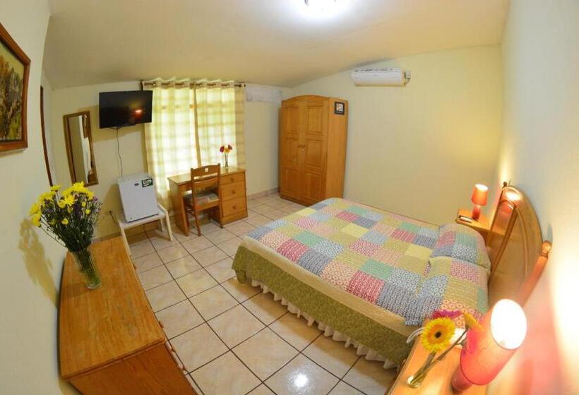 اتاق استاندارد یک نفره, Posada Don Pantaleon