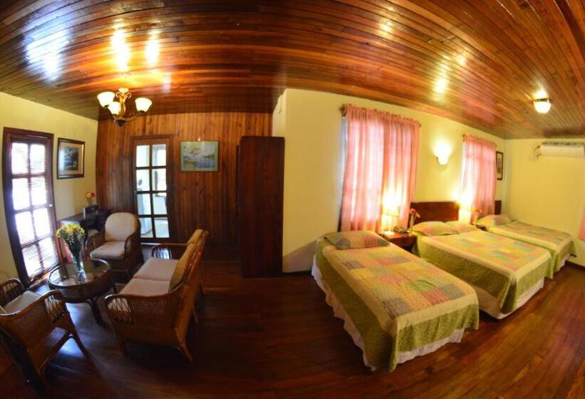 اتاق استاندارد سه نفره, Posada Don Pantaleon