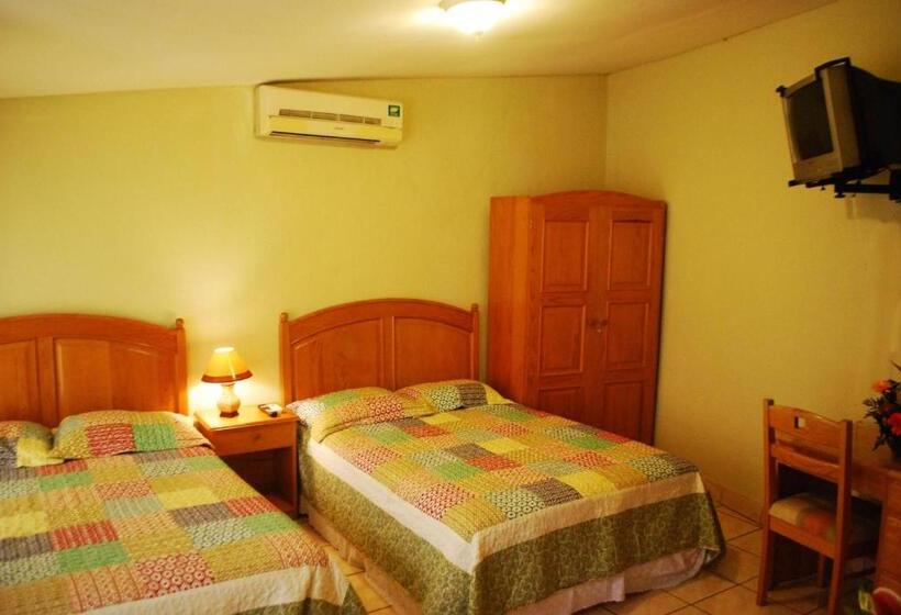 اتاق استاندارد سه نفره, Posada Don Pantaleon