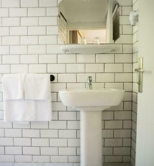 スタンダードシングルルーム, Rumours Inn