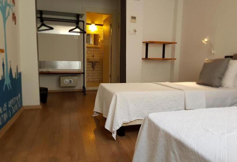 スタンダードルーム, Rumours Inn