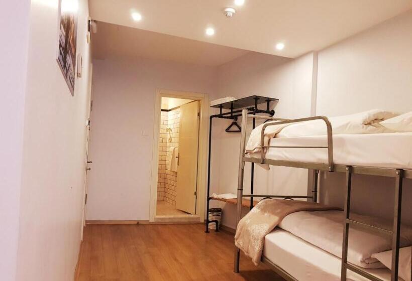 家族用の部屋エコノミー, Rumours Inn