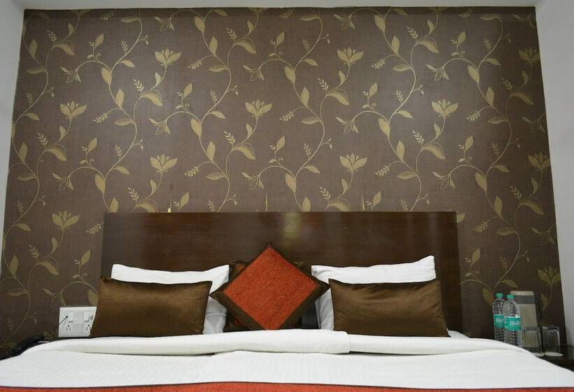 디럭스 룸, Samovar