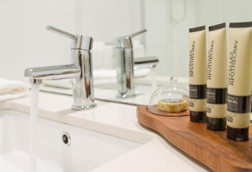 מיטת קינג בסוויטה, The Remington Muswellbrook