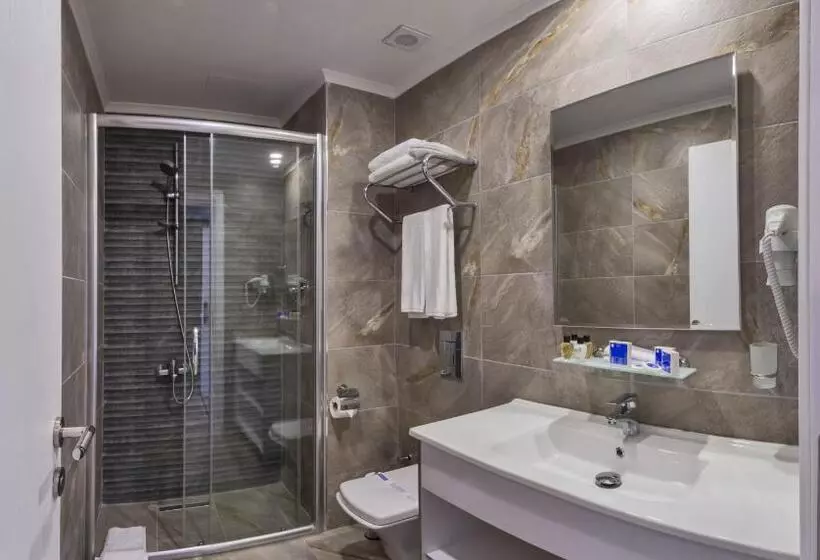 スーペリアトリプルルーム, Inntel Hotel Istanbul