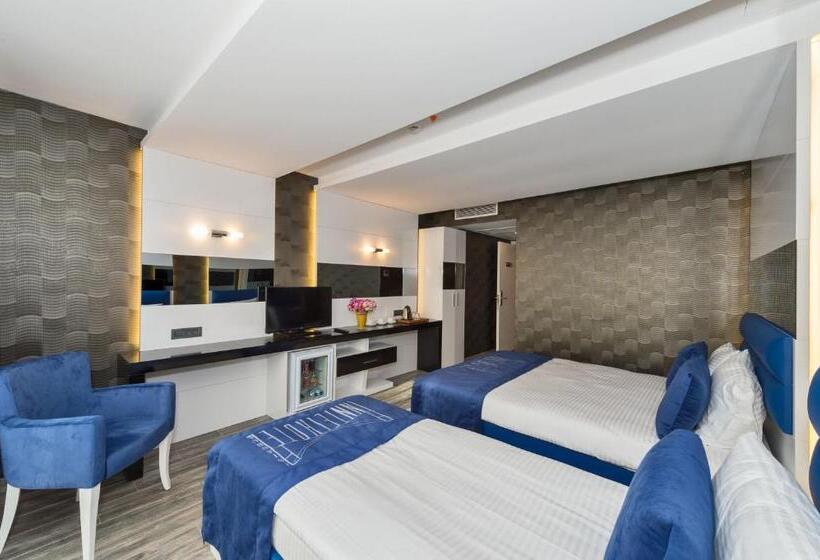 高级三人间, Inntel Hotel Istanbul