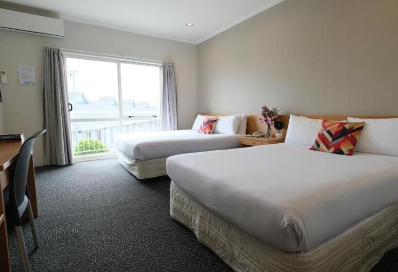 اتاق لوکس, The Garden