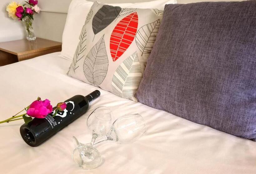 سوییت خانوادگی, The Garden