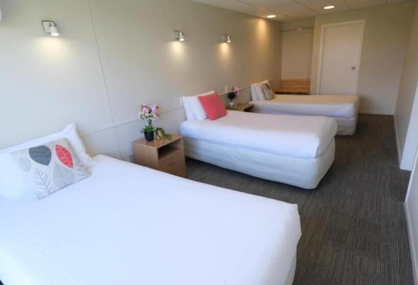 سوییت خانوادگی, The Garden