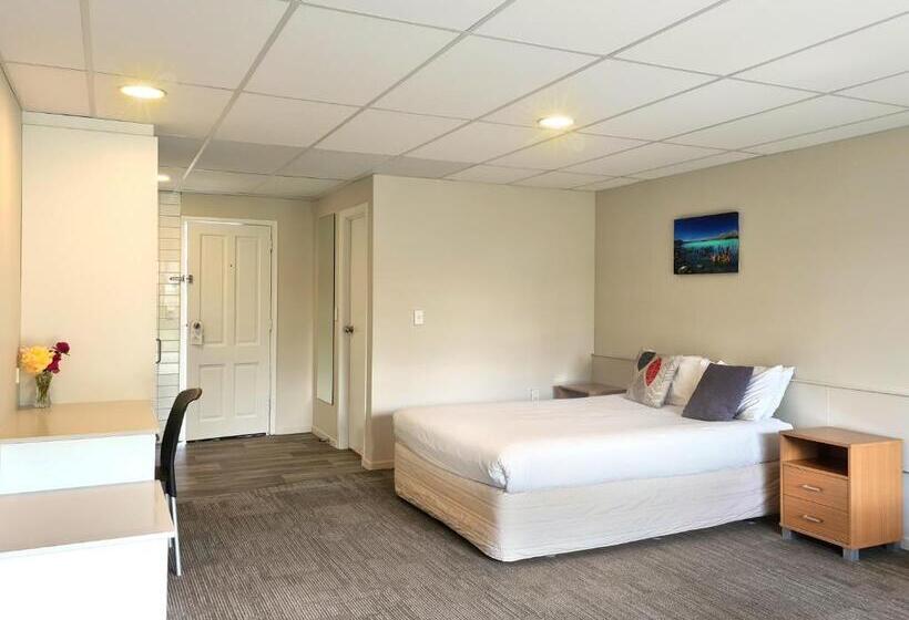 سوییت خانوادگی, The Garden