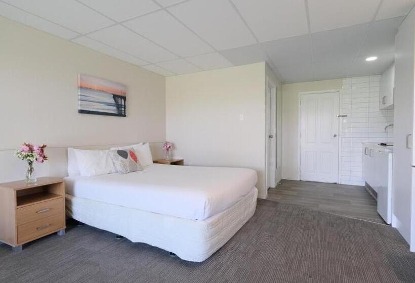 سوییت خانوادگی, The Garden