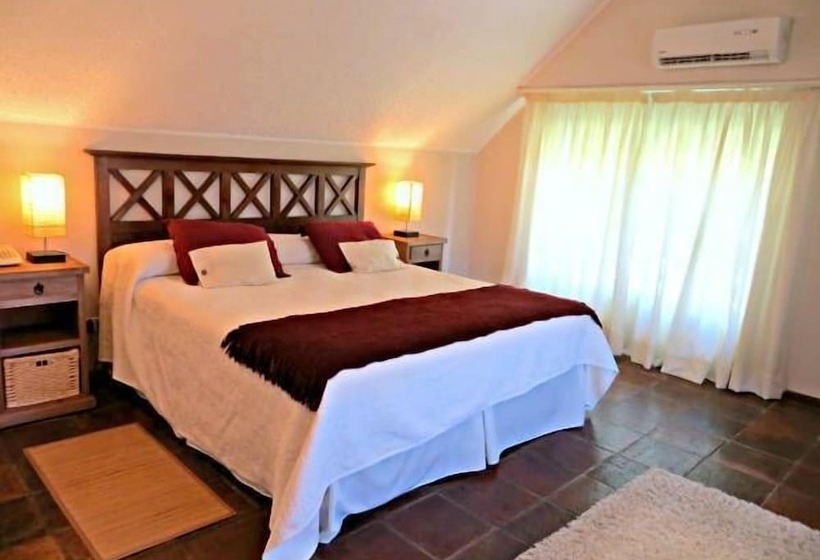 Люкс Повышенной Комфортности, Petit Chateau Hotel Boutique