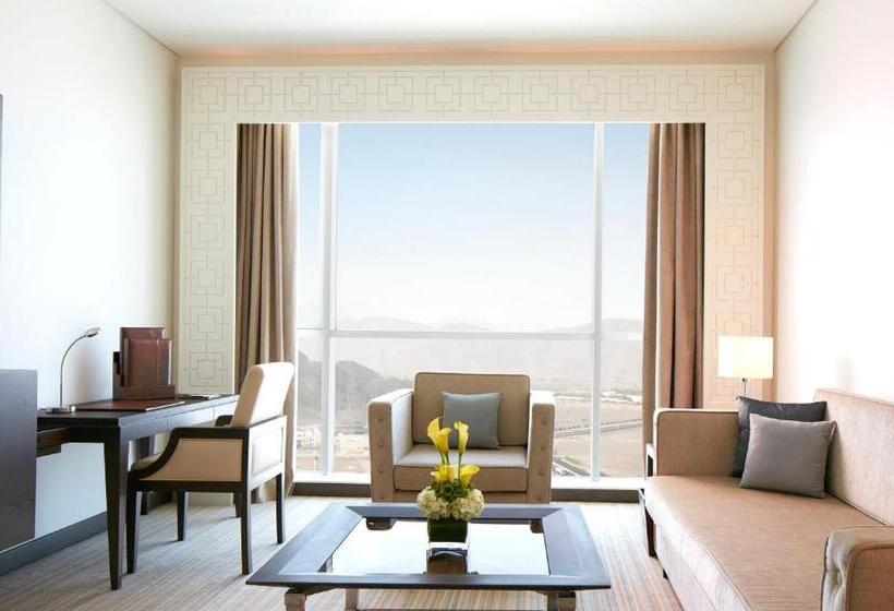 سوییت اجرایی, Royal M Fujairah By Gewan