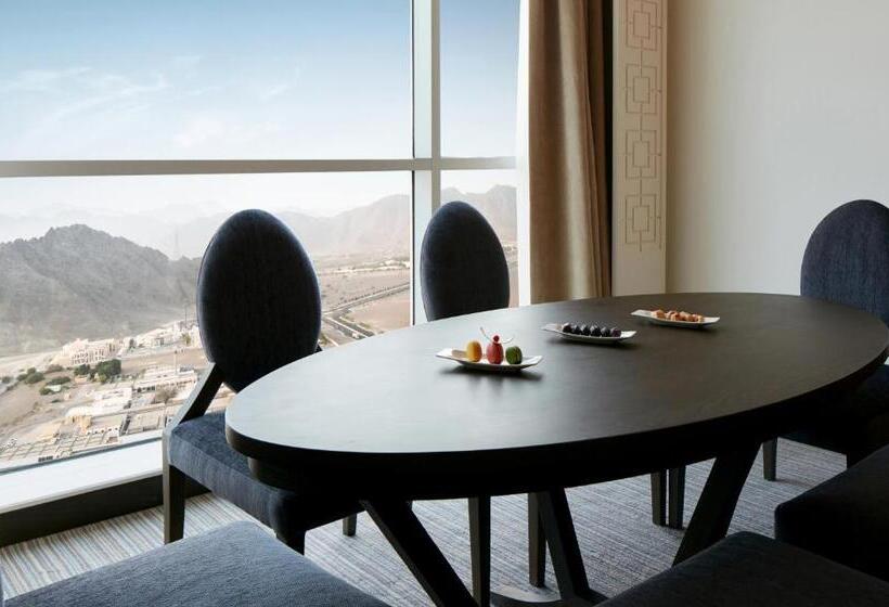 Люкс Повышенной Комфортности, Royal M Fujairah By Gewan