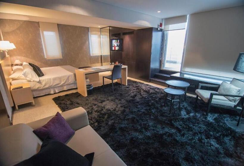 جناح, Salto Hotel & Casino