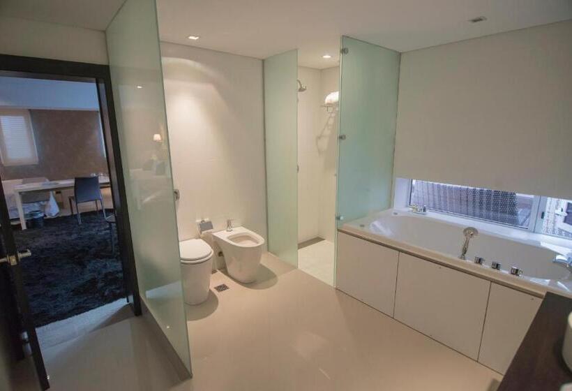 جناح, Salto Hotel & Casino