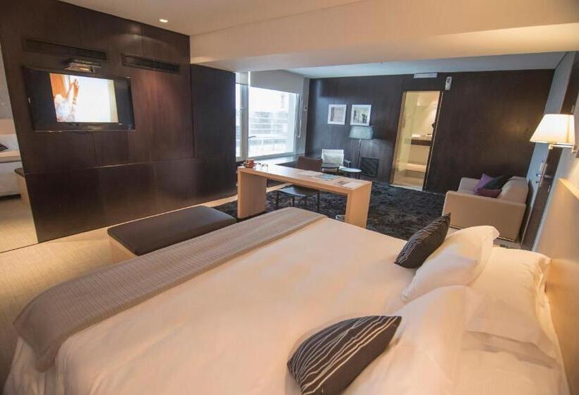 جناح, Salto Hotel & Casino